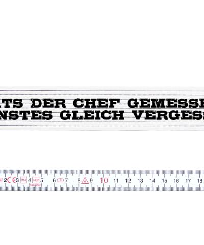 Zollstock / Hat´s der Chef gemessen...
