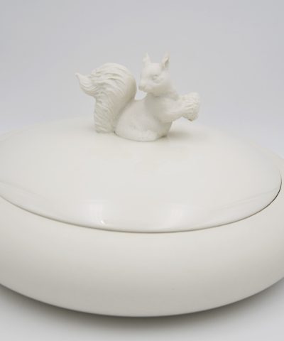 Porzellandose / Eichkätzchen