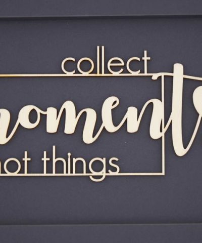 Holzschrift im Karton / Collect Moments...